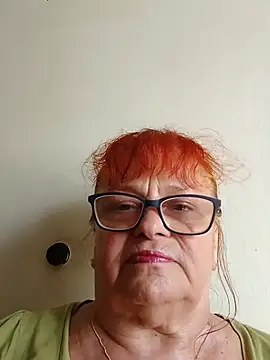 Moodberry400 online show from July 21, 2026, 6:49 am