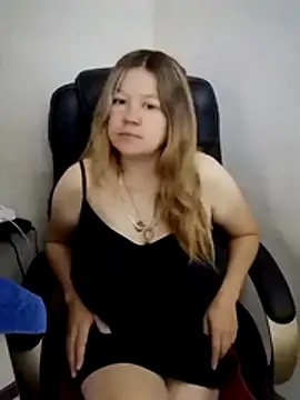 Juliamodest1 online show from July 24, 2026, 1:58 am