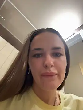 MiaCatt online show from July 28, 2026, 12:18 am