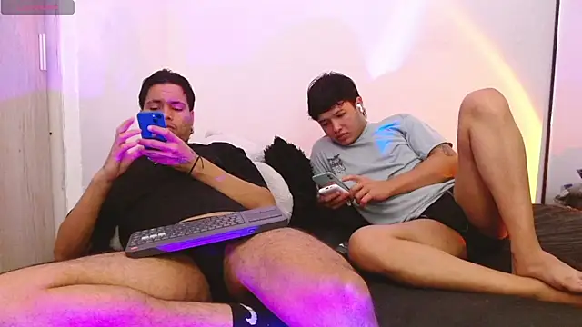 Duolatinhot69 online show from August 6, 2026, 2:02 am