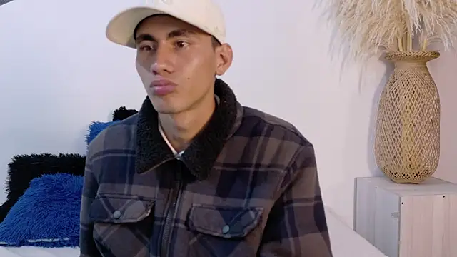 Carter Brookss online show from July 22, 2026, 3:42 am