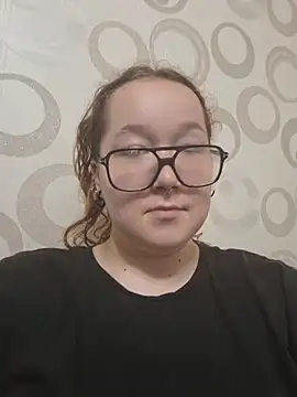 FionaDior online show from July 29, 2026, 4:16 pm