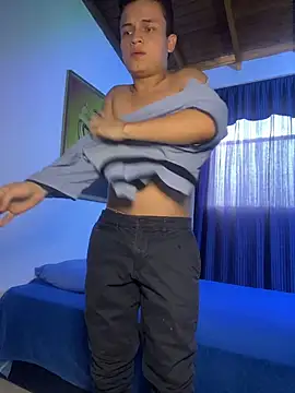  Leo Boy online show from July 28, 2026, 9:03 pm