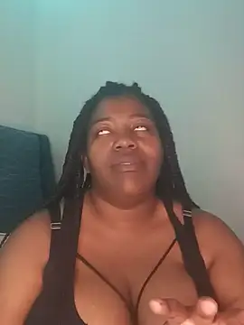Keyla Garcia online show from August 1, 2026, 4:12 am