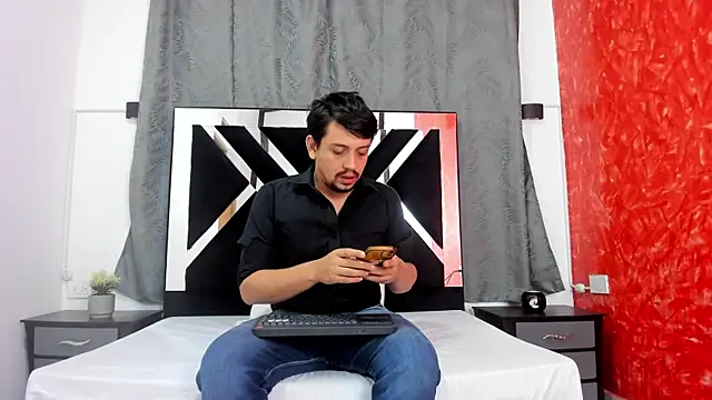 MikeBayers69 online show from July 29, 2026, 12:14 pm