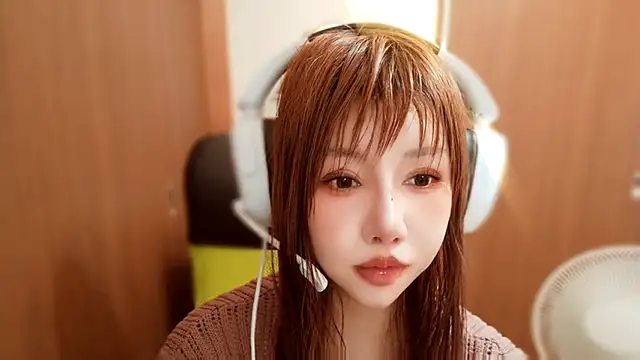 mew-mia-meow online show from July 30, 2026, 7:18 am