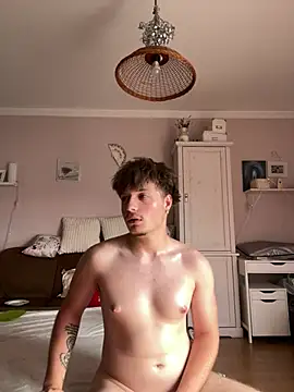 nikitktom online show from August 1, 2026, 3:11 pm
