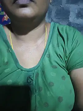 lilly-sexy online show from August 1, 2026, 3:55 pm