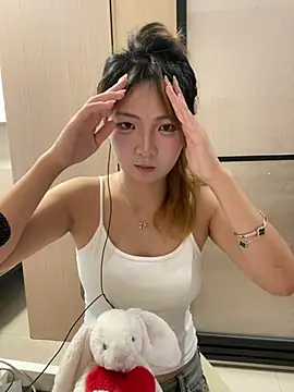 tingting89 online show from August 2, 2026, 5:17 am