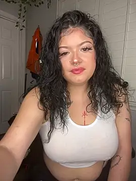 WeluvyouKarma online show from August 3, 2026, 5:17 am