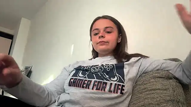 LorileeKaliszewski online show from August 7, 2026, 3:58 pm
