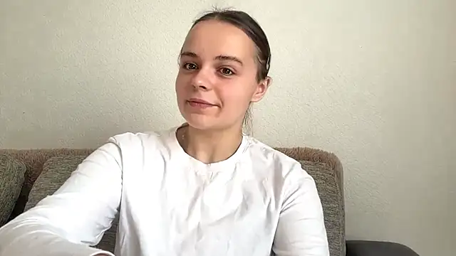 LorileeKaliszewski online show from August 9, 2026, 11:59 am