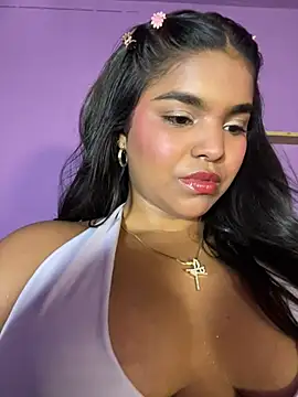Isabell Monroe online show from August 7, 2026, 10:23 pm