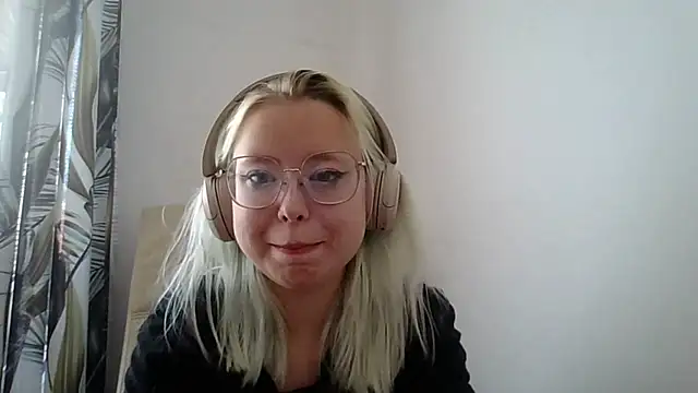 MaddieTeen online show from August 9, 2026, 9:25 am