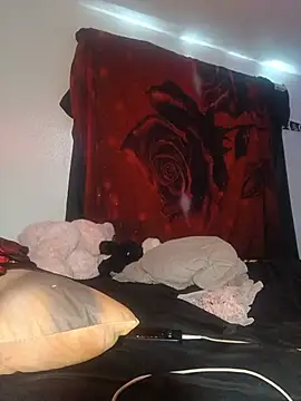 CrimsonQueen69 online show from August 8, 2026, 3:14 pm