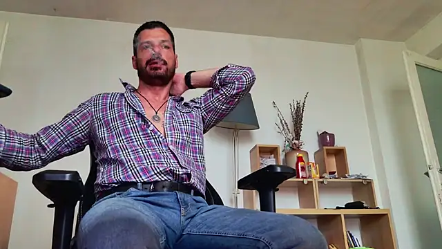 ChrisKox online show from May 20, 2026, 6:52 am