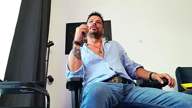 ChrisKox online show from July 24, 2026, 3:59 am
