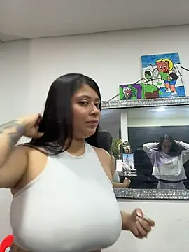 emilyjohanson online show from July 17, 2026, 4:56 pm