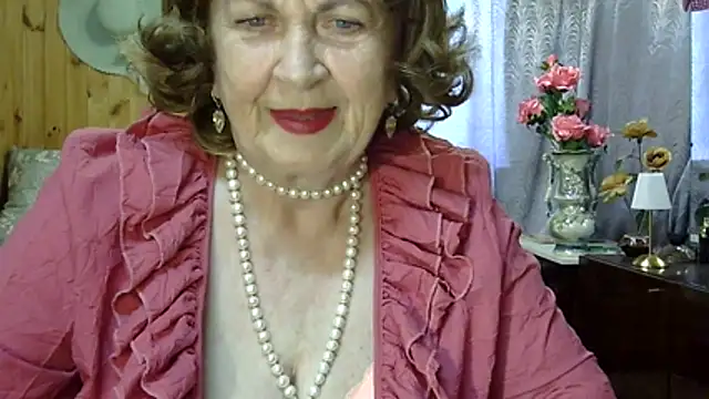 Emma52610 online show from June 27, 2026, 11:26 am