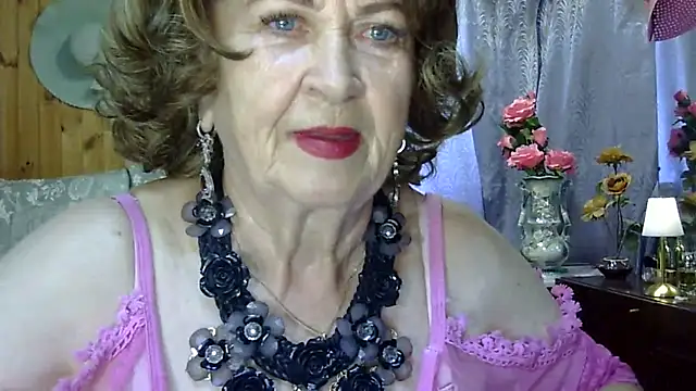 Emma52610 online show from July 31, 2026, 11:20 am