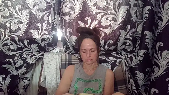 LindaStarS online show from June 1, 2026, 2:19 pm