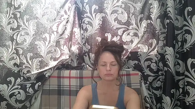 LindaStarS online show from June 12, 2026, 11:31 am