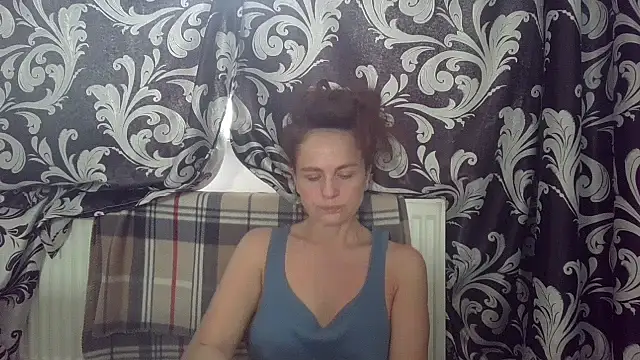 LindaStarS online show from June 26, 2026, 9:46 am