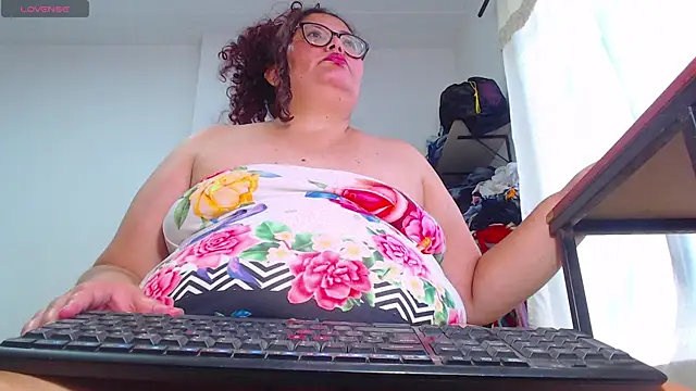 ashelymalefica online show from July 21, 2026, 7:49 pm