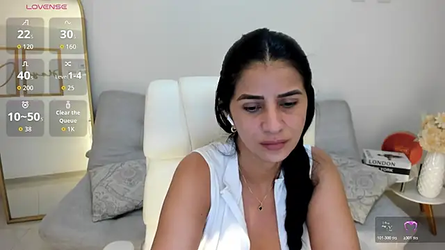 renata t  online show from July 25, 2026, 10:35 am