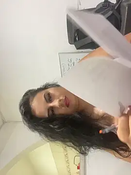 AbbyTaylorr online show from May 16, 2026, 2:19 am