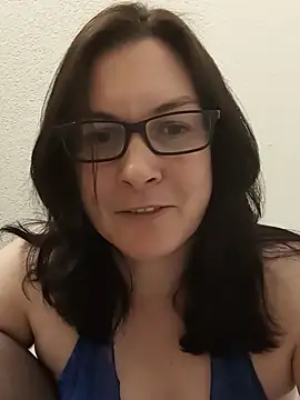 DesreRose online show from July 13, 2026, 12:57 am