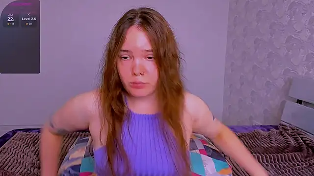 Snapshot of Janie_JJ_Curvie chatting on July 13, 2026, 4:04 am Janie JJ Curvie online show from July 13, 2026, 4:04 am