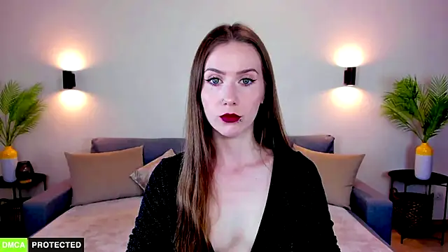 TheWoman   online show from July 7, 2026, 10:52 am