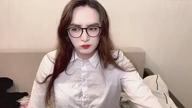 MinniMaksy online show from June 28, 2026, 10:05 pm