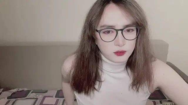 MinniMaksy online show from July 4, 2026, 10:05 pm