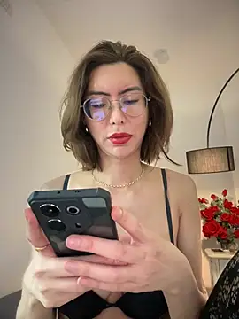 Ivysnow online show from July 5, 2026, 1:45 am