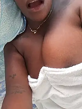 Adrilovechocolate online show from July 7, 2026, 8:46 pm