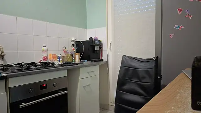 jennylovence online show from June 5, 2026, 7:03 am