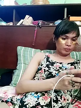 QueenSoreal online show from July 22, 2026, 7:00 am