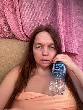 Susanel online show from July 6, 2026, 4:31 pm