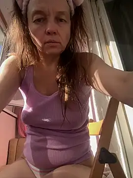 Susanel online show from July 17, 2026, 2:02 pm