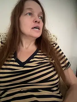 Susanel online show from July 30, 2026, 7:07 am