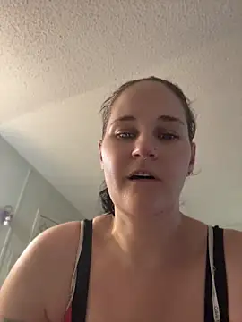 lolabunny9 online show from July 31, 2026, 4:39 pm