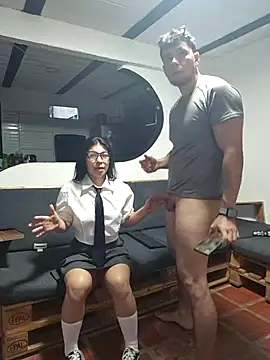 venusandzeusxh online show from July 7, 2026, 11:09 pm