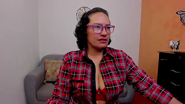 scarlet wet online show from July 21, 2026, 10:56 pm