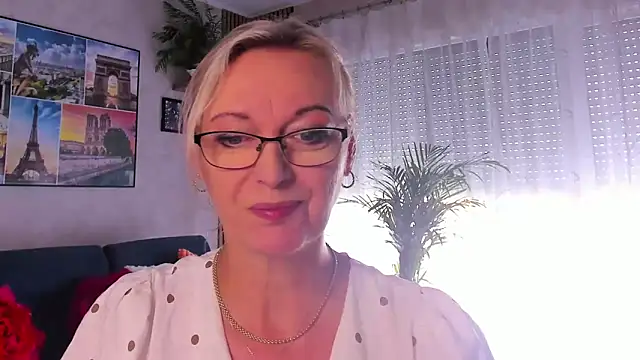 vanessa chat online show from June 18, 2026, 1:59 pm