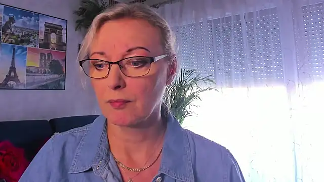 vanessa chat online show from June 21, 2026, 1:24 pm