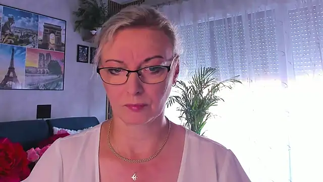 vanessa chat online show from June 28, 2026, 1:28 pm