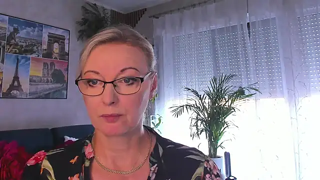 vanessa chat online show from June 29, 2026, 1:44 pm
