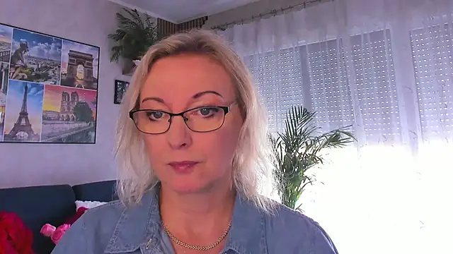 vanessa chat online show from June 30, 2026, 1:23 pm